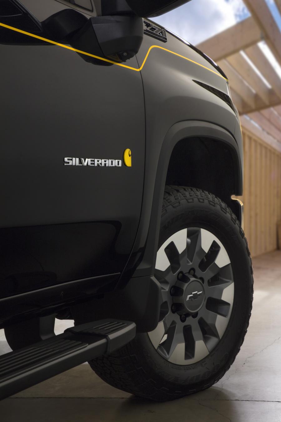 Детали экстерьера Chevrolet Silverado 2500 HD Carhartt Special Edition 2020 года  (фото 9 из 10)